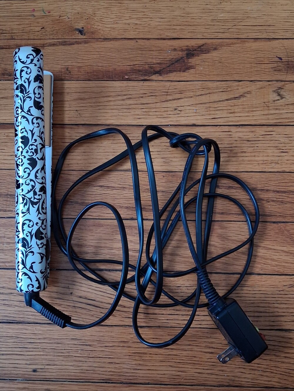 Ultra Chi - 1' Black/White Swivel Cord Ceramic Hair Straightener Flat Iron. GUC